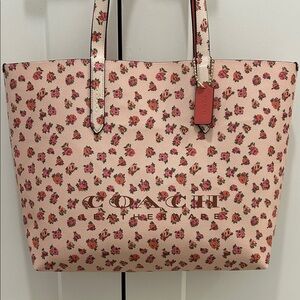 Coach (NWT) Highline Pink Tote with a Floral Print